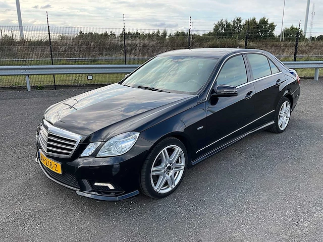 2010 mercedes-benz e-klasse 220 cdi personenauto marge - afbeelding 1 van  39