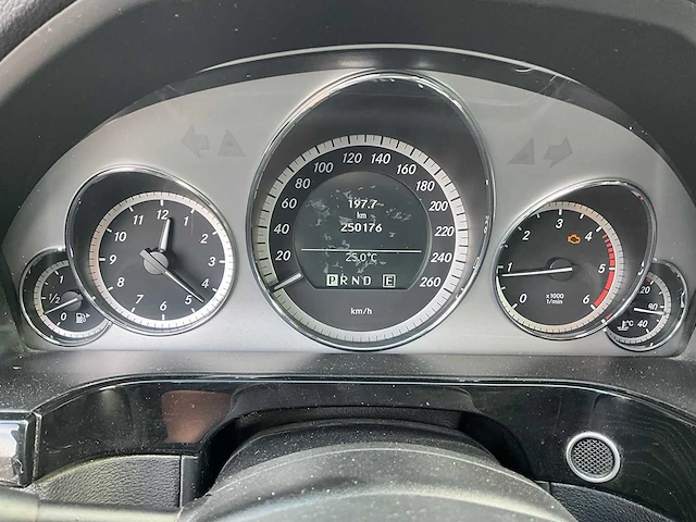 2010 mercedes-benz e-klasse 220 cdi personenauto marge - afbeelding 15 van  39