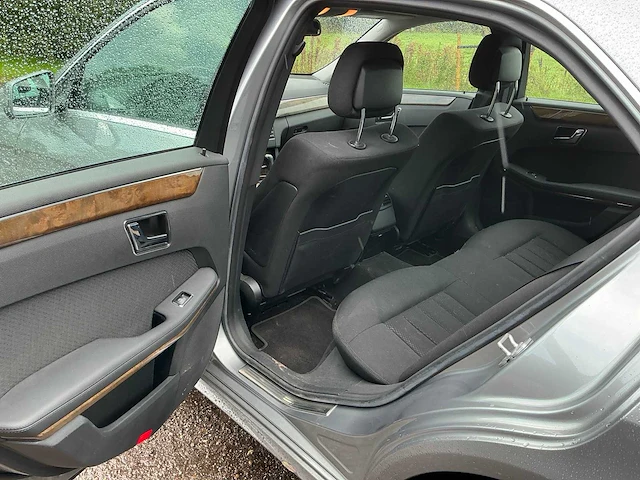 2010 mercedes-benz e-klasse e200 cgi personenauto - afbeelding 27 van  38