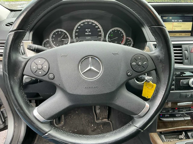 2010 mercedes-benz e-klasse e200 cgi personenauto - afbeelding 32 van  38