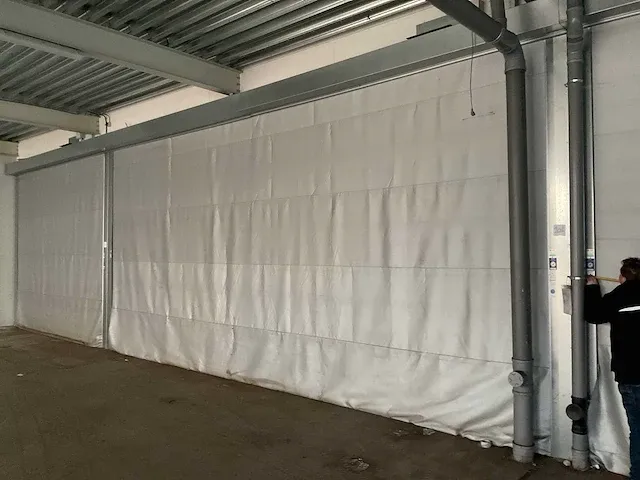 2010 metacon brandwerend rolscherm - afbeelding 4 van  5