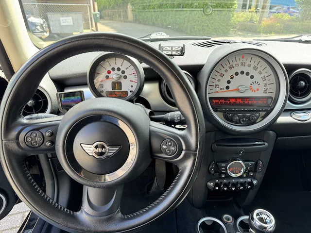 2010 mini mini clubman personenauto - afbeelding 5 van  18