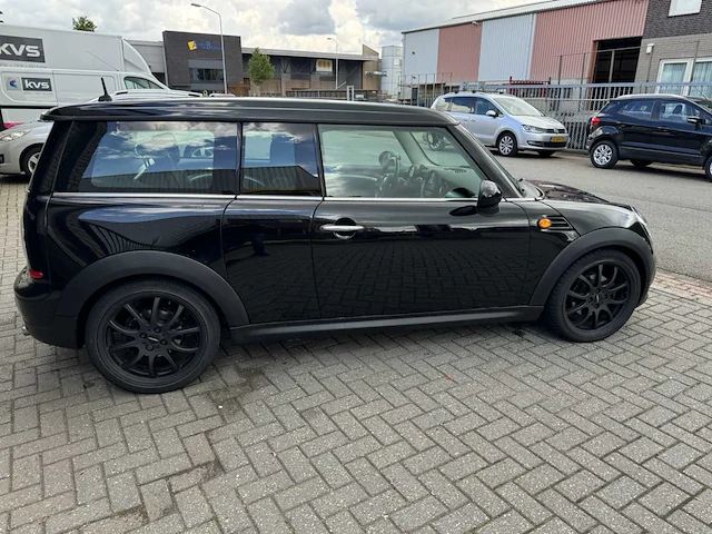 2010 mini mini clubman personenauto - afbeelding 15 van  18