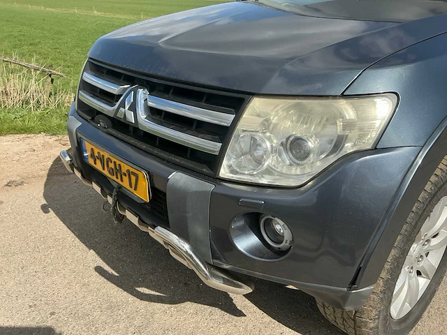 2010 mitsubishi pajero bedrijfswagen - afbeelding 27 van  30