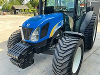 2010 new holland t4030 vierwielaangedreven landbouwtractor - afbeelding 2 van  38
