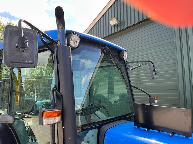2010 new holland t4030 vierwielaangedreven landbouwtractor - afbeelding 26 van  38