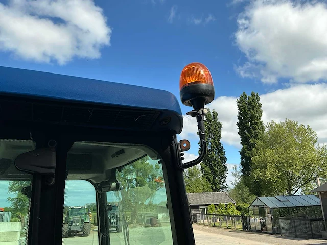 2010 new holland t4030 vierwielaangedreven landbouwtractor - afbeelding 28 van  38