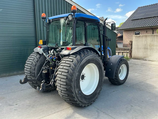 2010 new holland t4030 vierwielaangedreven landbouwtractor - afbeelding 34 van  38