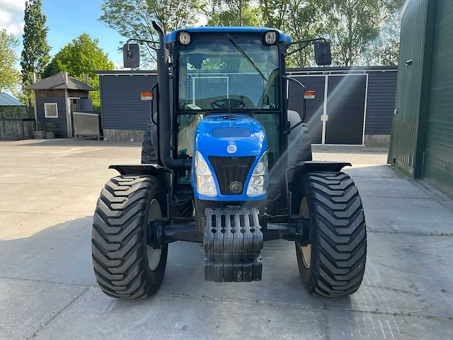 2010 new holland t4030 vierwielaangedreven landbouwtractor - afbeelding 37 van  38