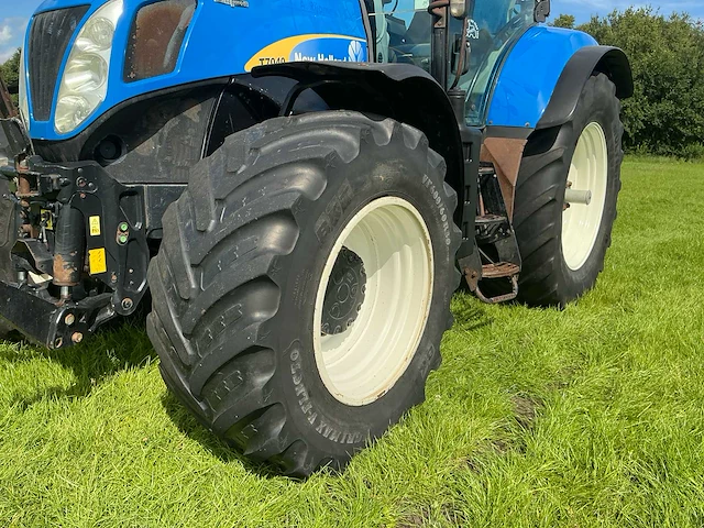 2010 new holland t7040 vierwielaangedreven landbouwtractor - afbeelding 3 van  42