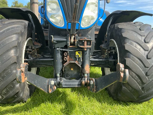 2010 new holland t7040 vierwielaangedreven landbouwtractor - afbeelding 4 van  42