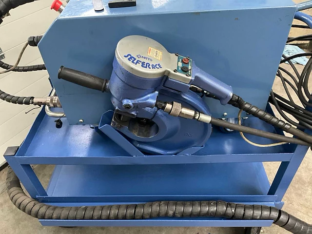 2010 nitto hs11-1624 ponsmachine met hydraulische pomp - afbeelding 7 van  14