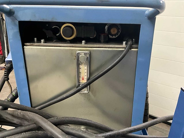 2010 nitto hs11-1624 ponsmachine met hydraulische pomp - afbeelding 5 van  14