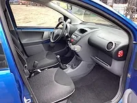 2010 peugeot 107 personenauto - afbeelding 4 van  26