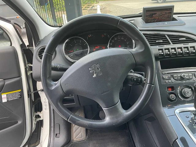 2010 peugeot 3008 personenauto - afbeelding 10 van  29