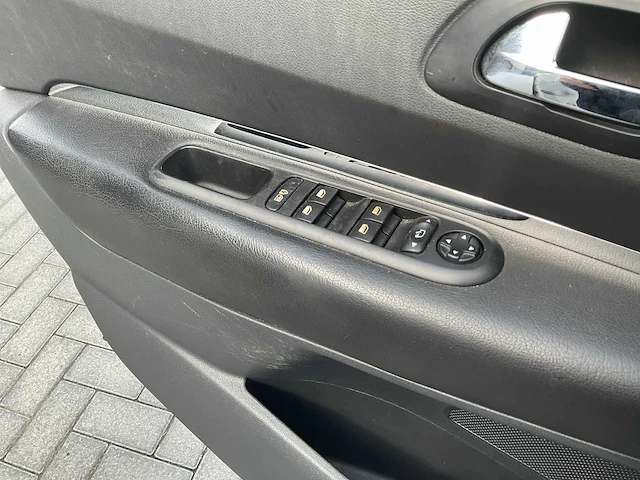 2010 peugeot 3008 personenauto - afbeelding 18 van  29