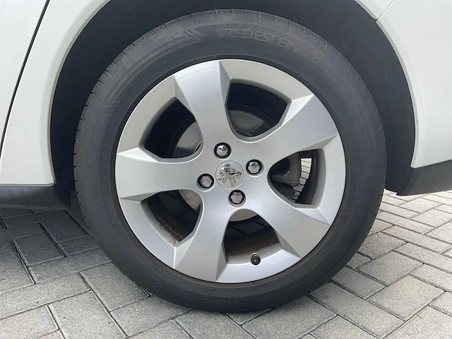 2010 peugeot 3008 personenauto - afbeelding 28 van  29