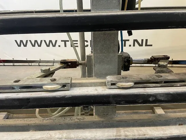2010 rbb taglierina verticale glas zaagmachine - afbeelding 4 van  6