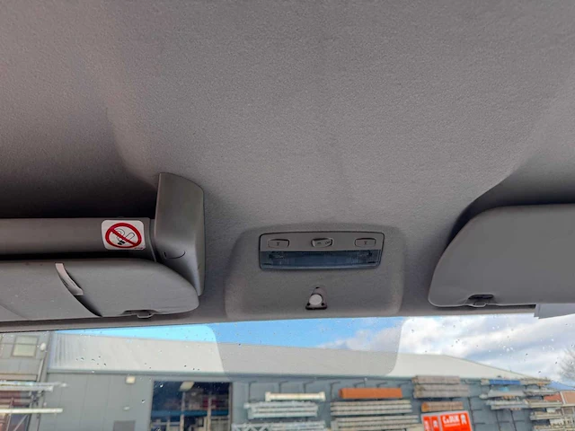 2010 renault maxity bedrijfswagen - afbeelding 30 van  36