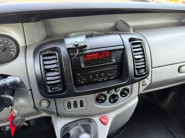 2010 renault trafic bedrijfswagen - afbeelding 11 van  14
