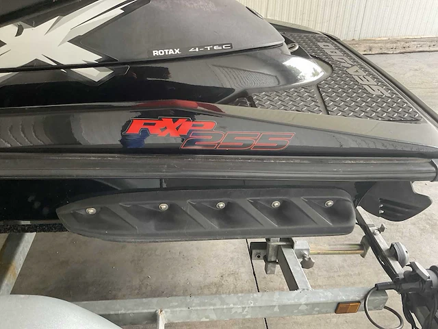 2010 seadoo rxp255 waterscooter met trailer - afbeelding 10 van  23
