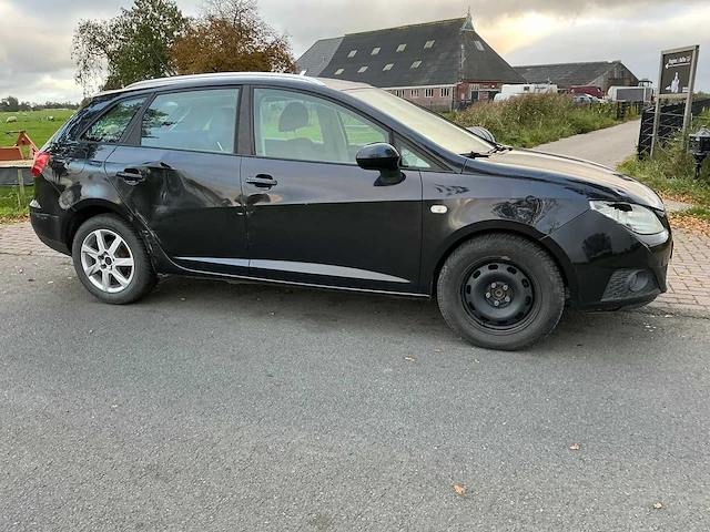 2010 seat ibiza st 1.6 tdi personenauto - afbeelding 23 van  27