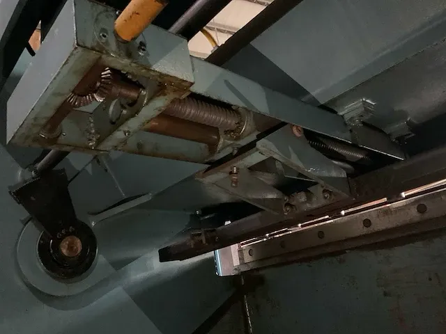 2010 shandong 6x2500 knipmachine - afbeelding 18 van  31