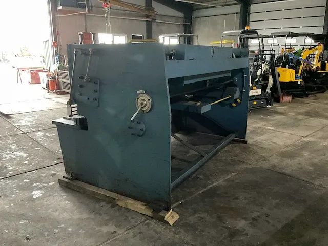 2010 shandong 6x2500 knipmachine - afbeelding 27 van  31