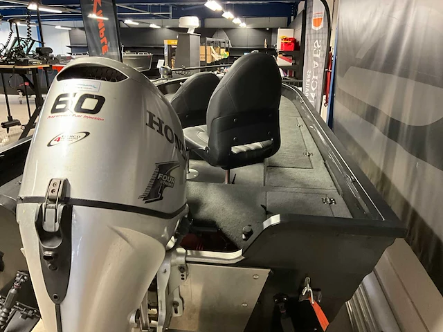 2010 smartliner 150 consoleboot en visboot - afbeelding 12 van  18