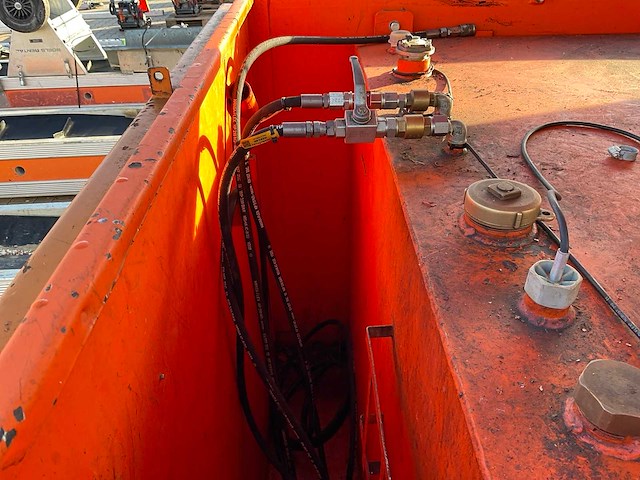 2010 steenbergen cie 300 brandstof opslagtank - afbeelding 8 van  9