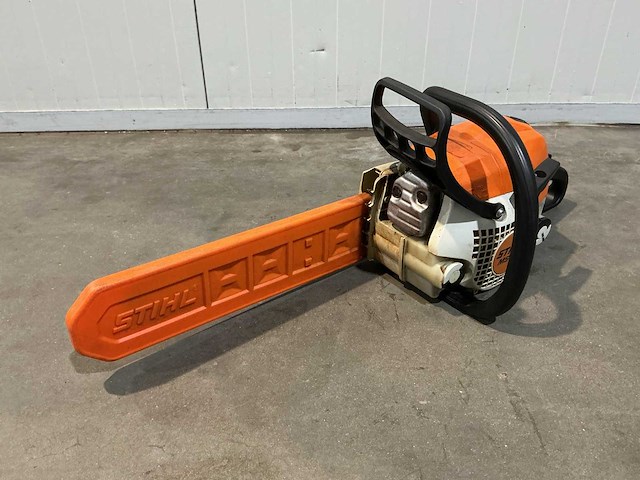 2010 stihl ms 181/c kettingzaag - afbeelding 2 van  6
