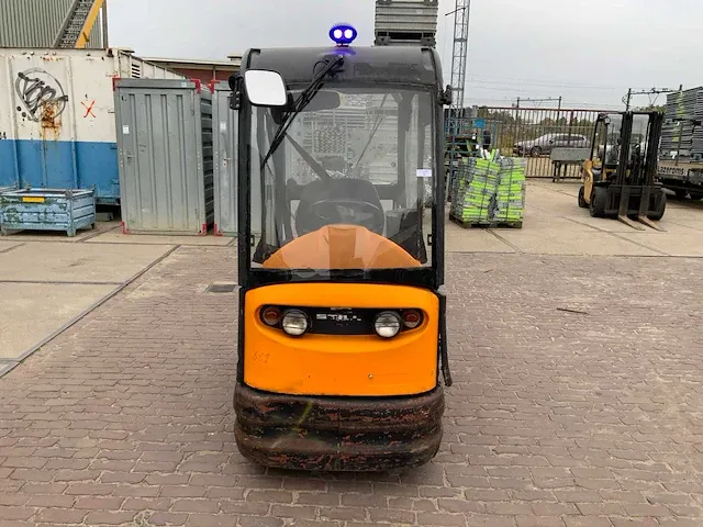 2010 still r06 industriële trekker - afbeelding 5 van  12