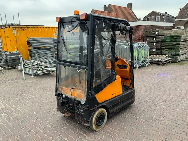 2010 still r06 industriële trekker - afbeelding 7 van  12