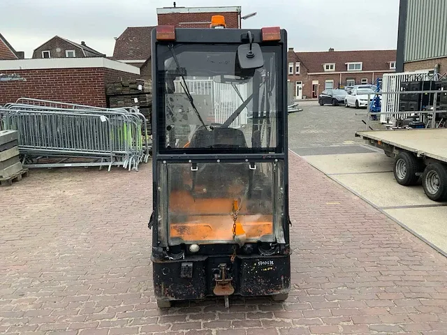 2010 still r06 industriële trekker - afbeelding 9 van  12