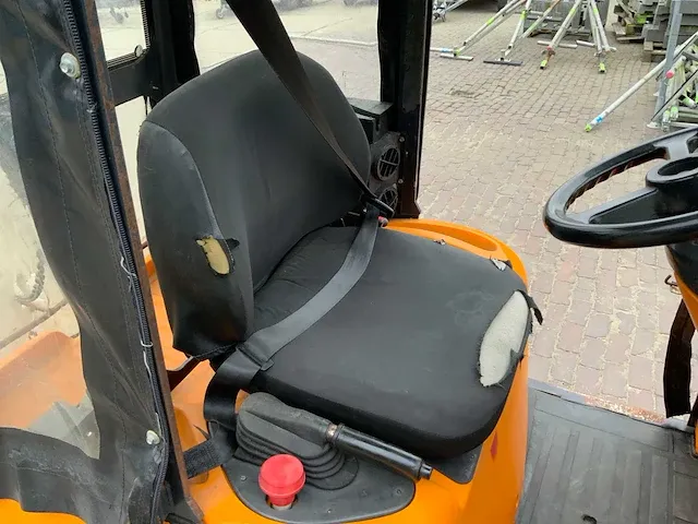 2010 still r06 industriële trekker - afbeelding 12 van  12