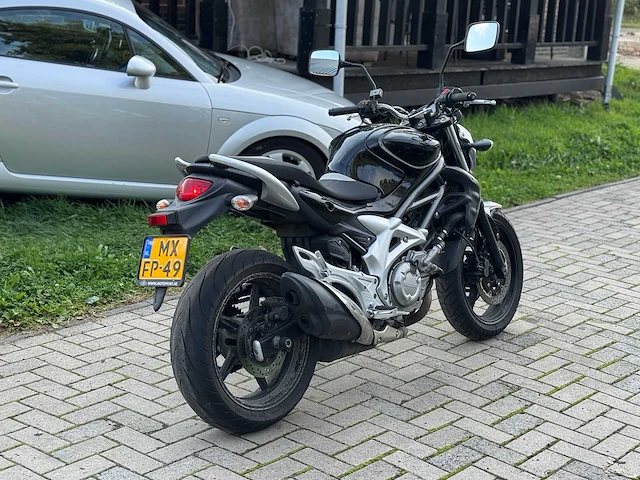 2010 suzuki tour gladius - afbeelding 11 van  15