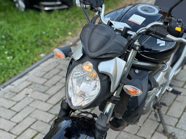 2010 suzuki tour gladius - afbeelding 15 van  15