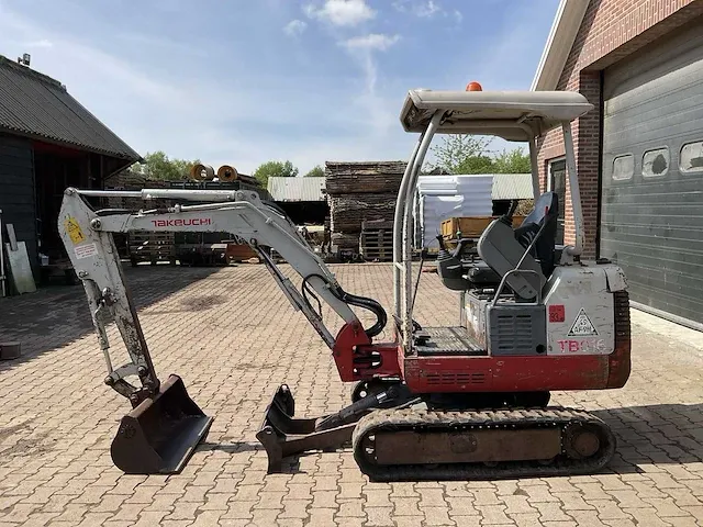 2010 takeuchi tb016 minigraafmachine - afbeelding 19 van  22