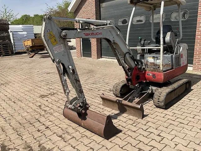 2010 takeuchi tb016 minigraafmachine - afbeelding 21 van  22