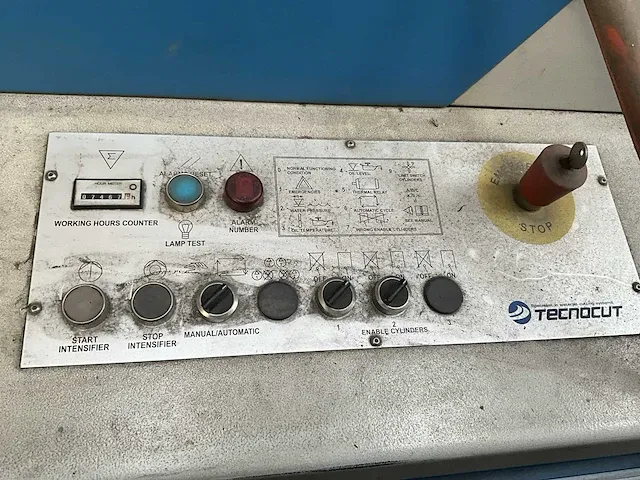 2010 tecnocut milestone 1740 waterstraalsnijmachine - afbeelding 9 van  20