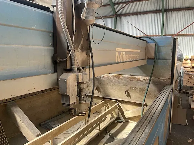 2010 tecnocut milestone 1740 waterstraalsnijmachine - afbeelding 19 van  20