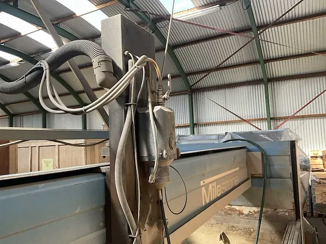 2010 tecnocut milestone 1740 waterstraalsnijmachine - afbeelding 20 van  20