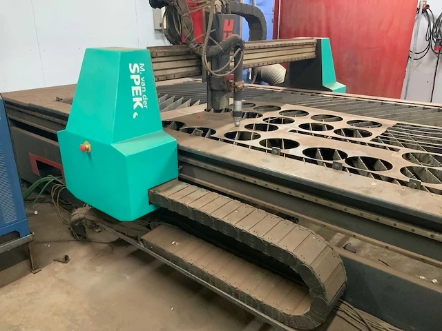 2010 termal dynamics ultra-cut 200 cnc plasmasnijmachine - afbeelding 36 van  46