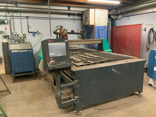 2010 termal dynamics ultra-cut 200 cnc plasmasnijmachine - afbeelding 39 van  46