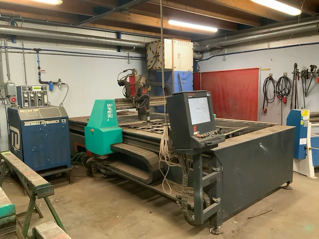 2010 termal dynamics ultra-cut 200 cnc plasmasnijmachine - afbeelding 34 van  46