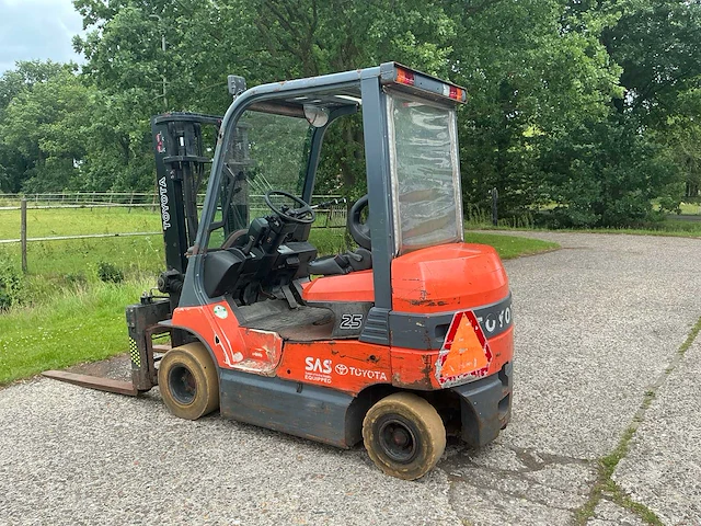 2010 toyota 7fb25 vorkheftruck - afbeelding 21 van  25