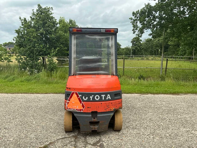 2010 toyota 7fb25 vorkheftruck - afbeelding 22 van  25