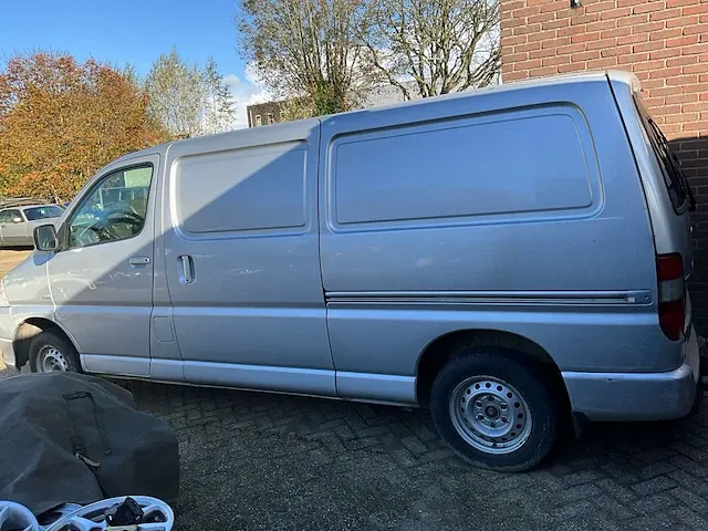 2010 toyota hiace d4d lwb bedrijfswagen - afbeelding 4 van  9