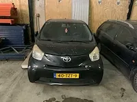 2010 toyota iq personenauto 40-tzt-9 - afbeelding 18 van  23
