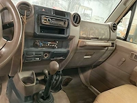 2010 toyota landcruiser pickup personenauto - afbeelding 2 van  15